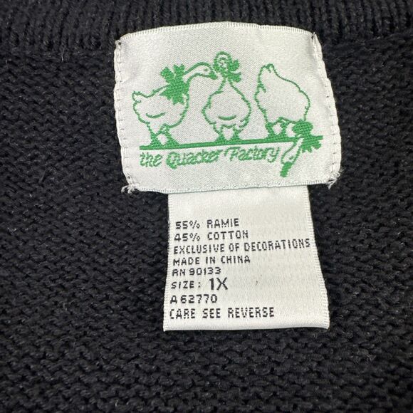 The Quacker Factory Christmas Sweater Cardigan Ornaments Presents Candles 1X - Picture 8 of 15